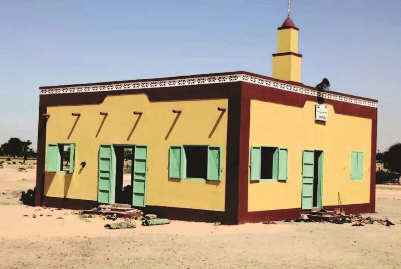 Building a mosque in Niger
