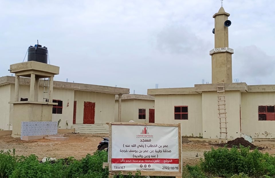 مسجد في بنين لمائتي مصلي